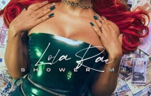 Lola Rae – Shower Me