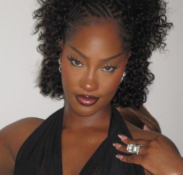 Tems Earns Spotify Plaque as “Wait For U” Surpasses 1 Billion Streams